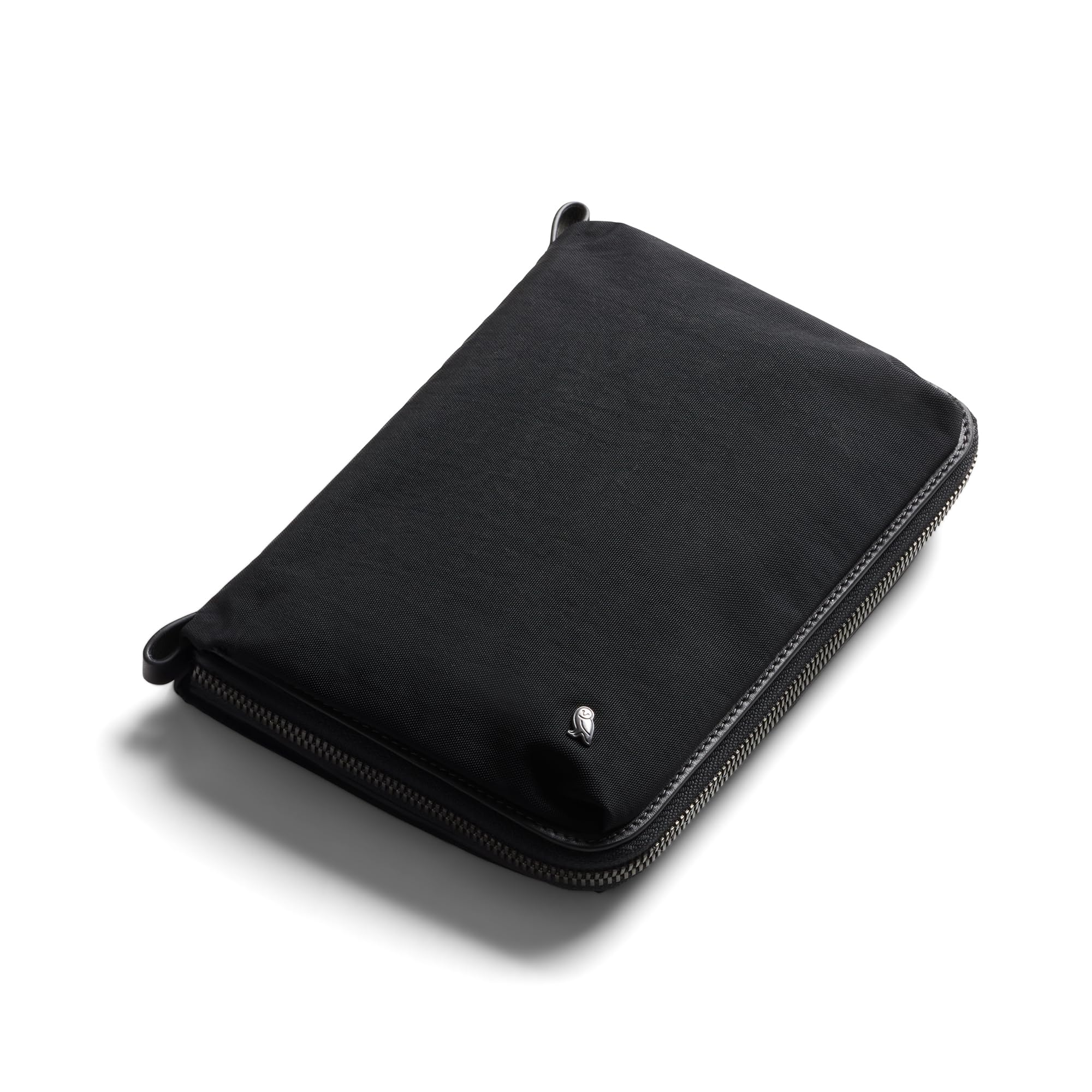 Bellroy Wonder Kit Raven for Tech and Travelers - Durable and Organized Pouch
| Bellroy Wonder Kit Raven - Perfect for
